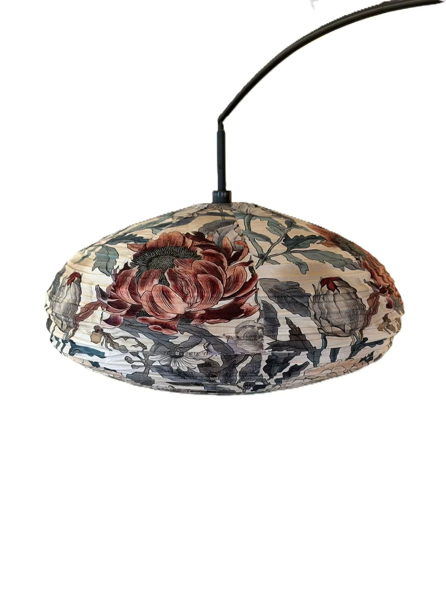 suspension en tissu avec des motifs de fleurs