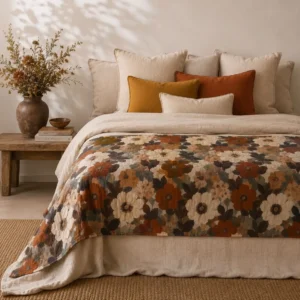 plaid bout de lit, jeté de lit, jeté de canapé, plaid canapé, plaid en gaze de coton, plaid floral, décoration chambre, textile décoration maison, linge de maison Made in France, plaid haut de gamme français, bout de lit campagne chic, bout de lit bohème, plaid maison de famille, plaid décoratif, plaid grande taille.